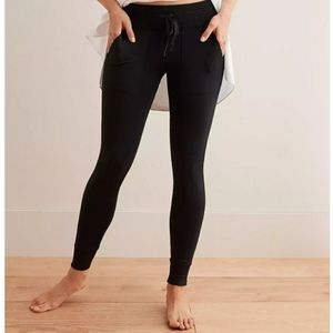 Aerie chill play legging